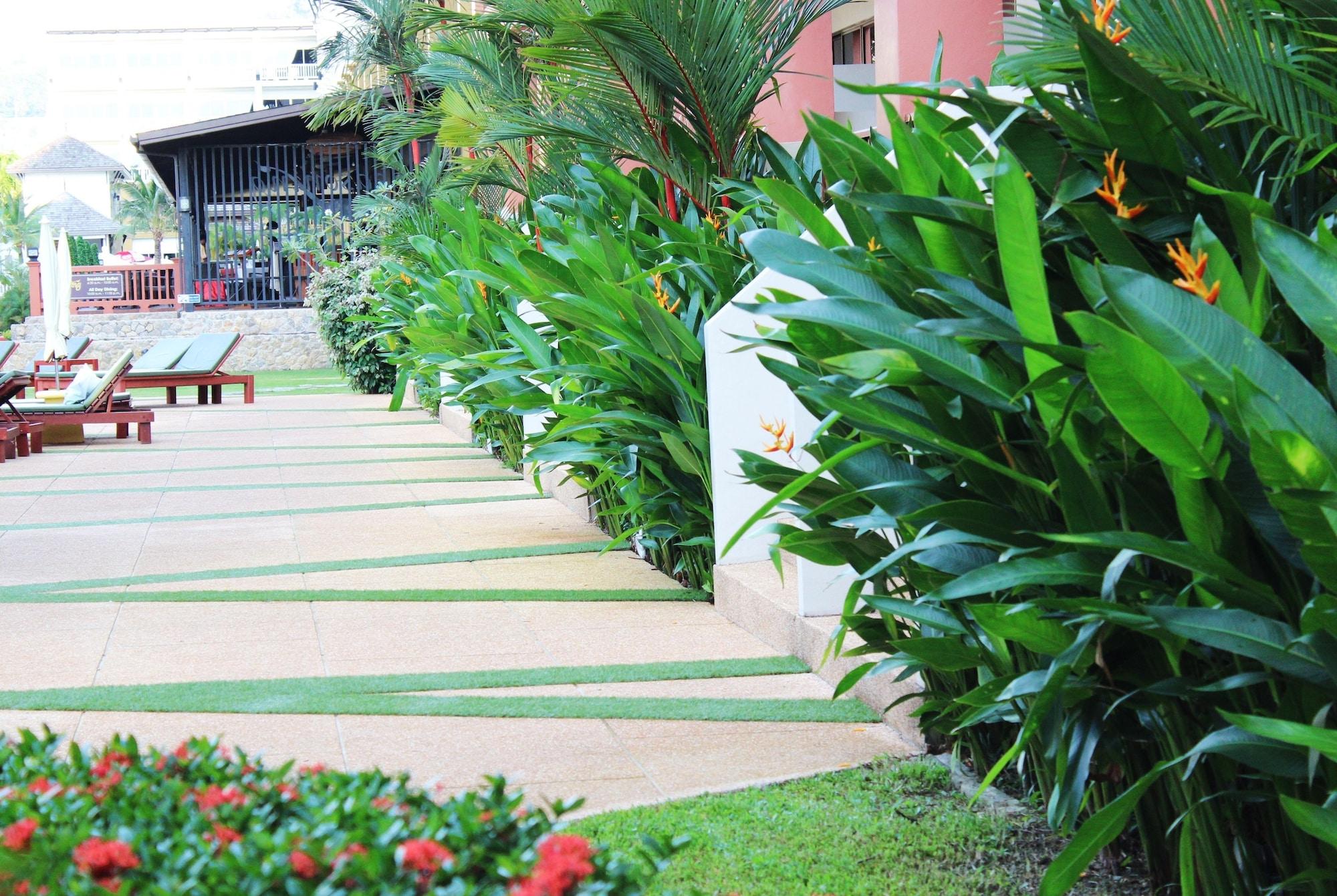 Kata Sea Breeze Resort - Sha Plus Exterior foto