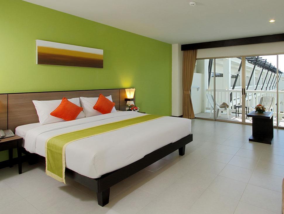 Kata Sea Breeze Resort - Sha Plus Exterior foto